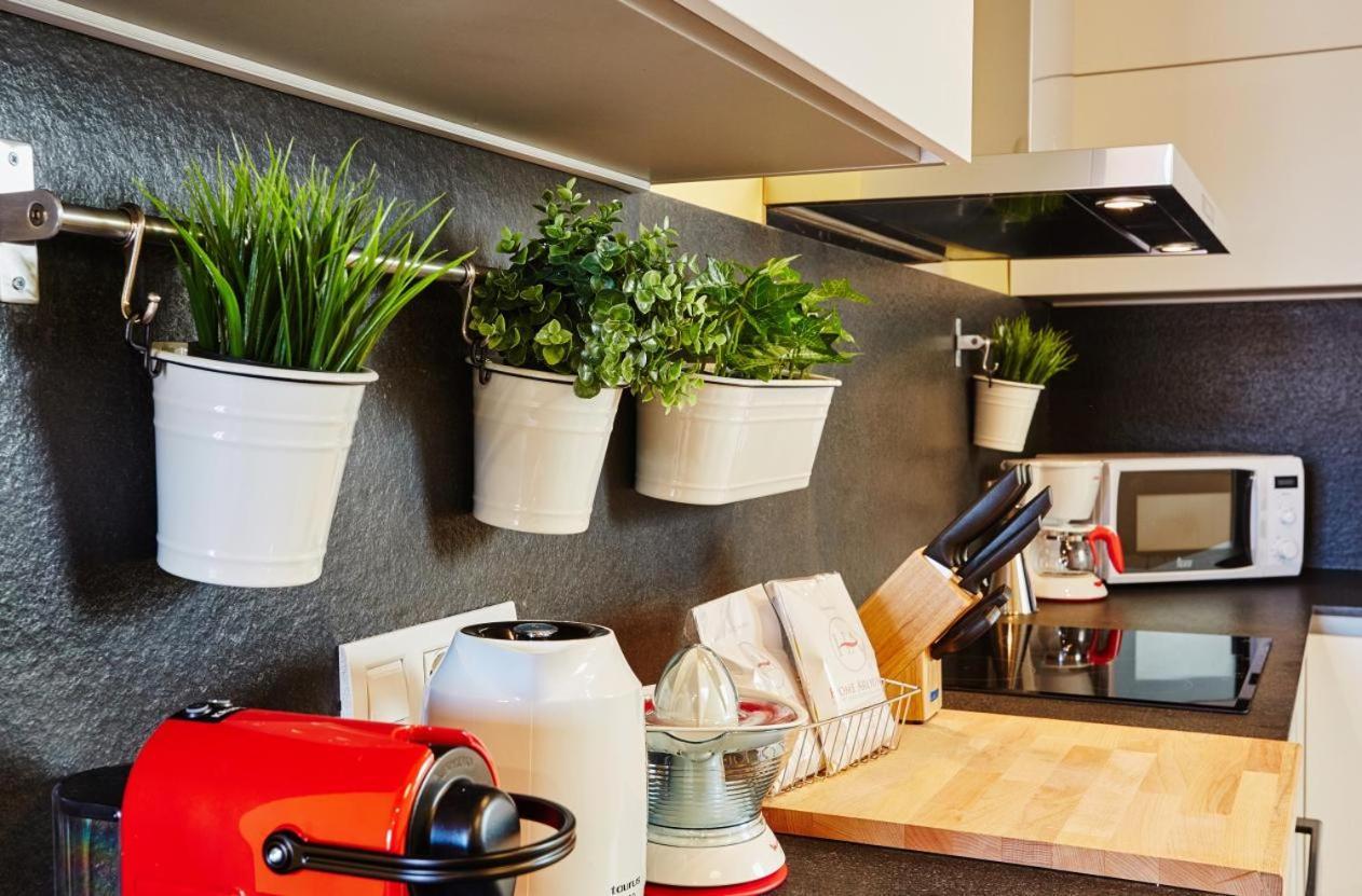 Lovely & Bright Bogatell Beach Apartment Барселона Екстериор снимка